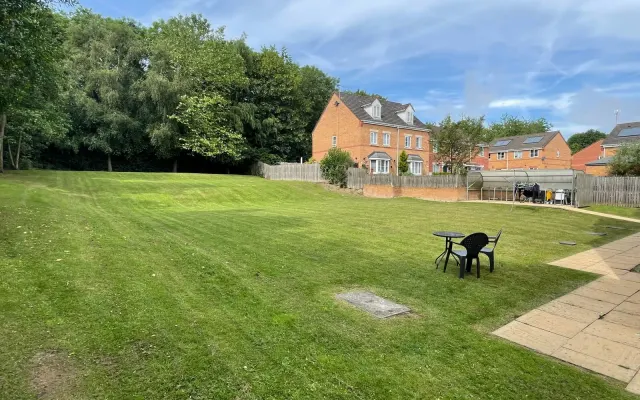 Photo 3 — Grange Court, Wombwell, Barnsley, S73...