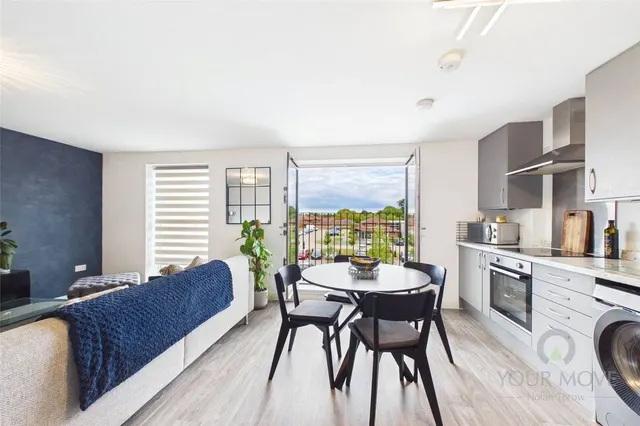 Photo 2 — Oakview Court, Hindhead Knoll, Milton Keynes,, MK7