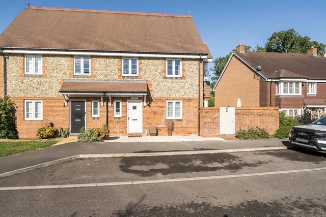 Oak Tree Close, Rowlands Castle, PO9, photo 1