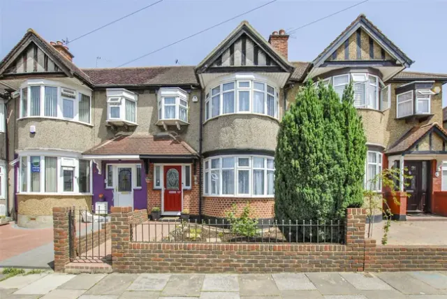 Victoria Road, Ruislip Manor
