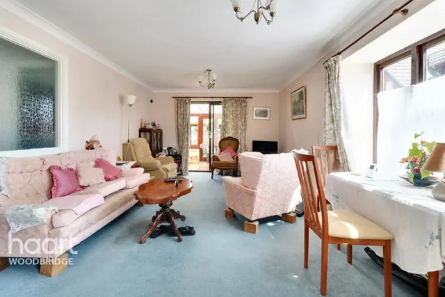 Henley Close, Saxmundham, IP17, photo 3