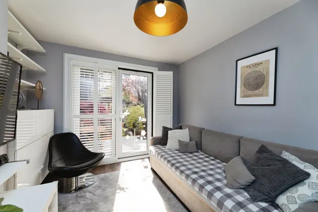 Photo 3 — Fullwell Avenue, Ilford, IG5