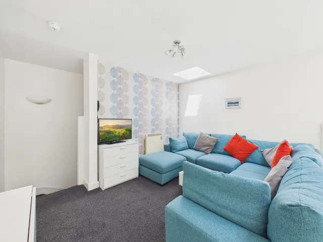 St. Peters Court, Bedminster, BS3, photo 3