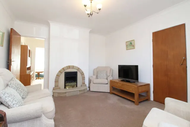 Photo 3 — Everest Road, Rugby, CV22 6EX