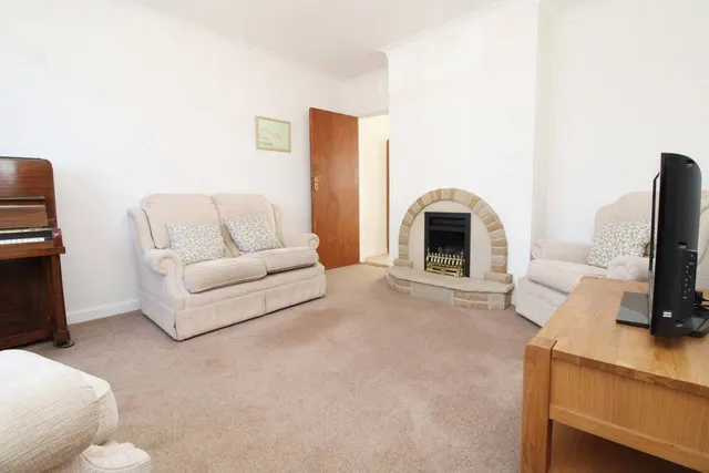 Photo 2 — Everest Road, Rugby, CV22 6EX