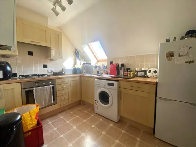 Photo 3 — Farnborough Road, Farnborough, Hampshire, GU14 8AW