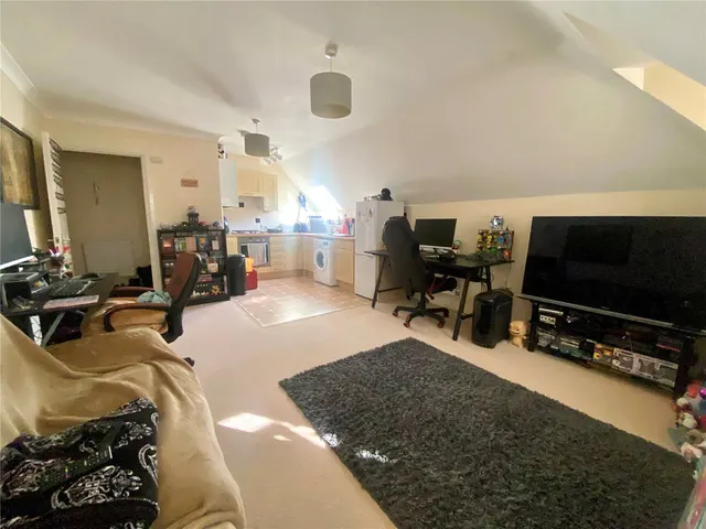Photo 2 — Farnborough Road, Farnborough, Hampshire, GU14 8AW