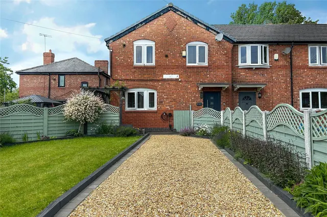 Cobham Avenue, Moston, M40, photo 1