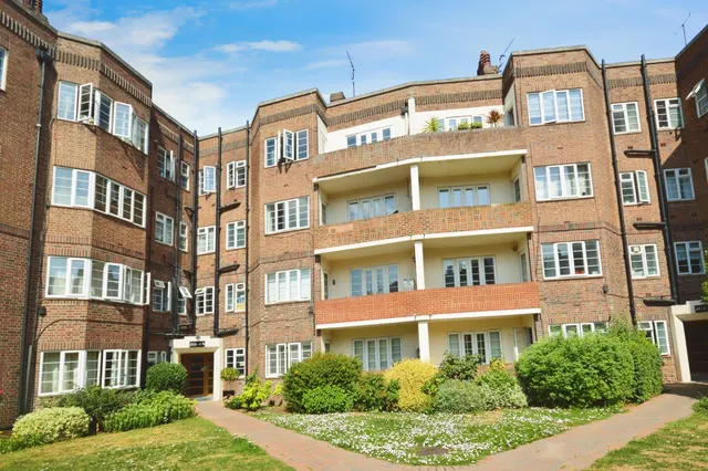 Photo 3 — Chiswick Village, London