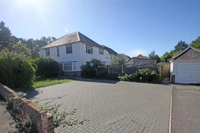 Longbarrow Close, Bournemouth, BH8, photo 2