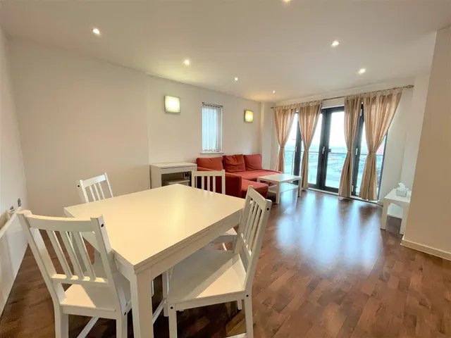 Photo 2 — South Quay, Kings Road, Swansea, West Glamorgan, SA1 8AJ
