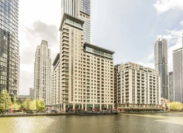 South Quay Square, Canary Wharf, E14, photo 1