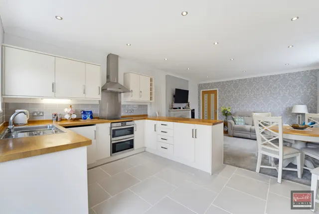 Ferndale Road, Ashford, photo 3