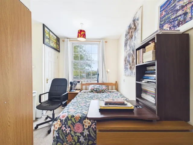 Photo 2 — 9, Redcliffe Parade East, Redcliffe, Bristol, BS1 6SW