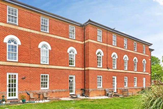 Farmadine House Saffron Walden, CB11, photo 1