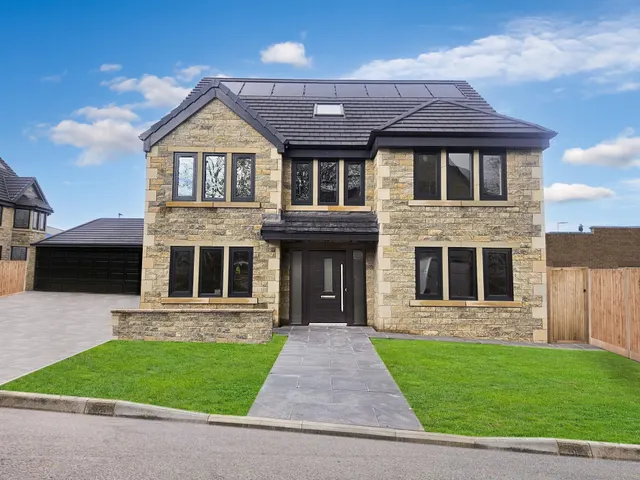 Northfield Road, Horbury, WF4, photo 1