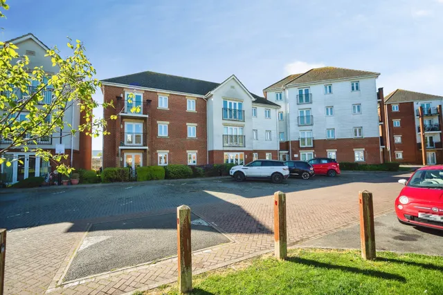 Abery Drive, Larkfield, ME20, photo 1