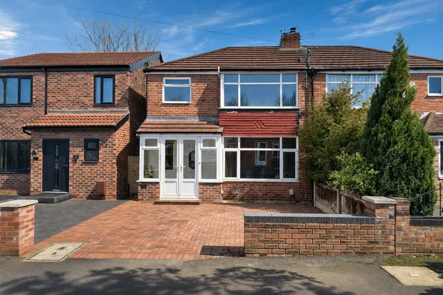 Saville Road, Cheadle, photo 1