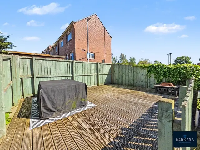 Photo 2 — Lowood Lane Birstall, Batley WF17 9DN