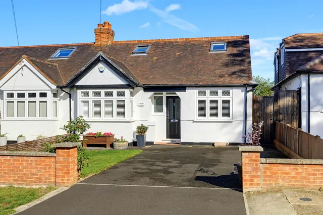 Tudor Avenue, Worcester Park, KT4, photo 1