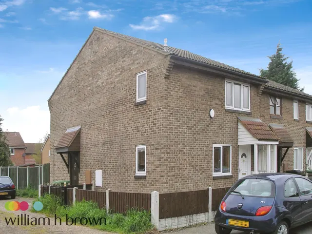 Thackeray Avenue, Tilbury, photo 1