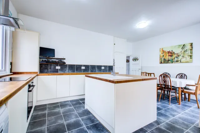 Leighton Avenue, Leigh-on-Sea, SS9, photo 2