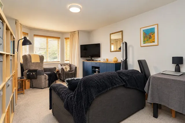 Pavilion Close, Stanningley, LS28, photo 2