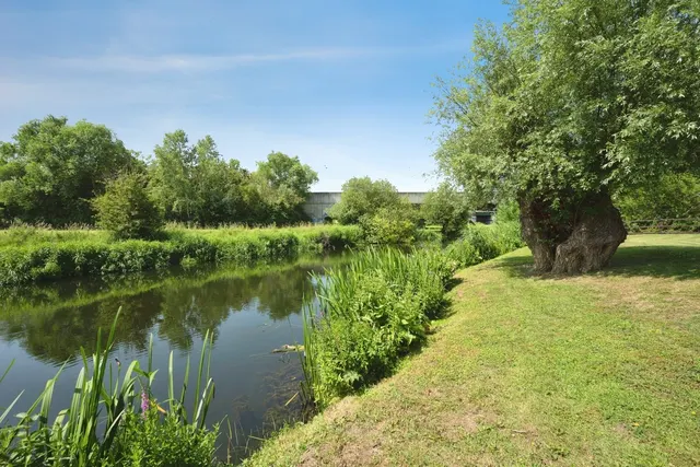 Photo 2 — Folly Park, High Street, Clapham, Bedford, MK41
