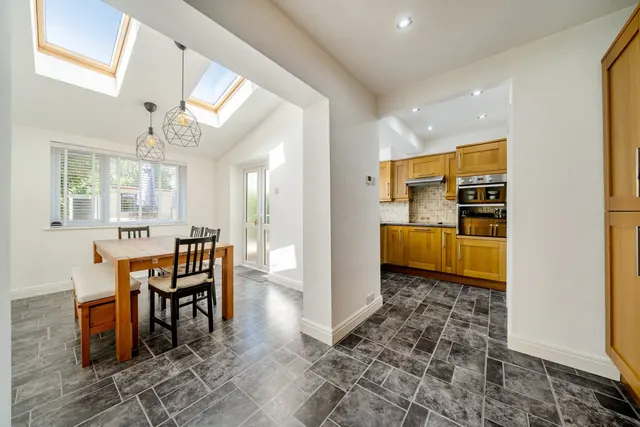 Photo 3 — The Green, DA16