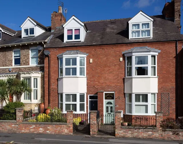 Acomb Road, York, YO24, photo 1