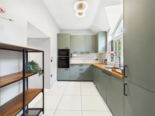 Van Diemans Road, Chelmsford, CM2, photo 2
