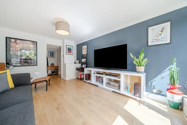 Bishops Mead, London, SE5, photo 1