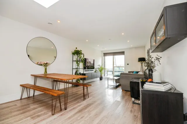 Field End Road, Ruislip, HA4, photo 1