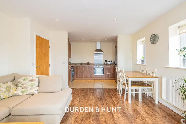 Dunningford Close, Hornchurch, RM12, photo 3