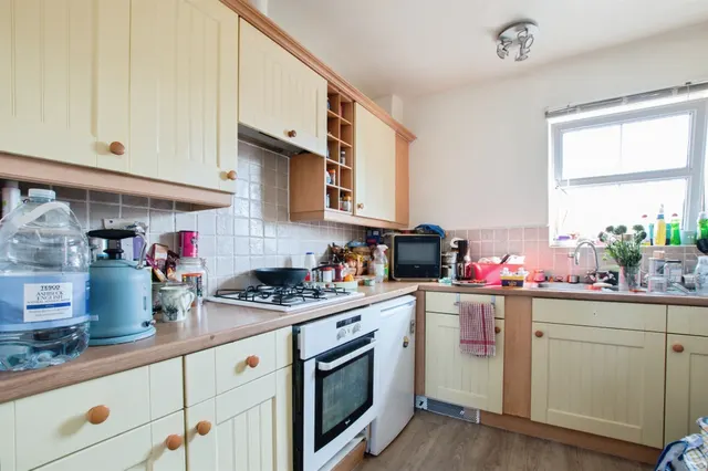 Cobham Road, Blandford Forum, DT11, photo 2