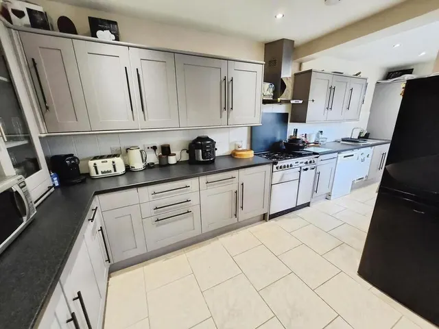 Photo 3 — Eastfield Road, Nuneaton, Warwickshire, CV10