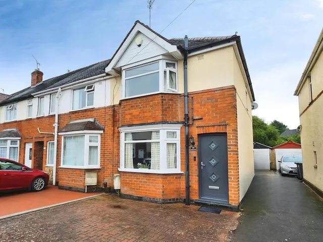 Eastfield Road, Nuneaton, Warwickshire, CV10, photo 1