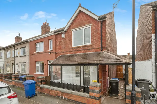 Photo 2 — Staveley Street, Edlington, Doncaster, South Yorkshire, DN12