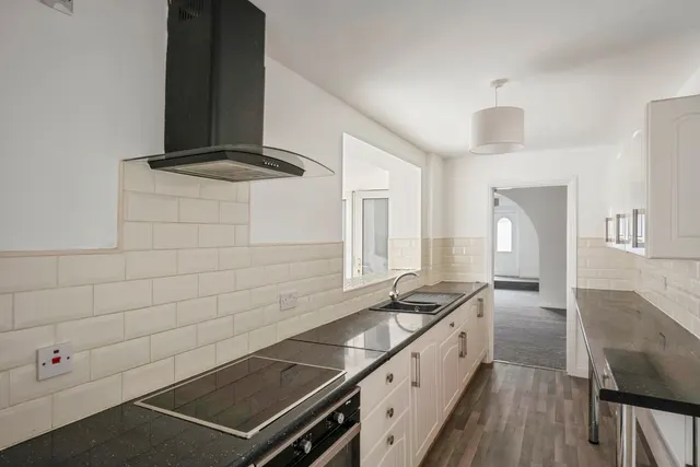 Photo 3 — Staveley Street, Edlington, Doncaster, South Yorkshire, DN12
