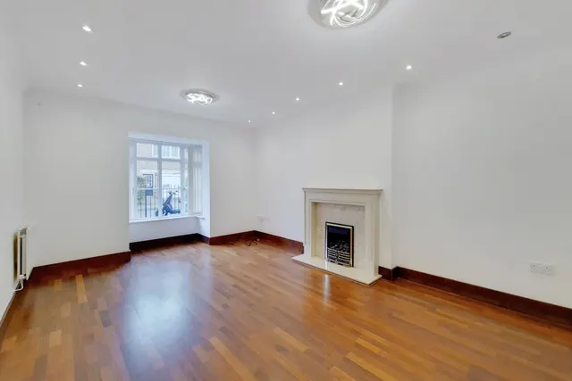 Photo 3 — 13 Lady Aylesford Avenue, Stanmore