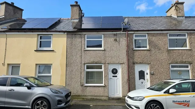 London Road, Bodedern, LL65, photo 1