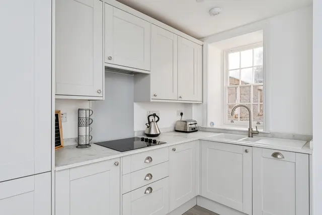 Old Chester Road, Holywell, CH8, photo 2