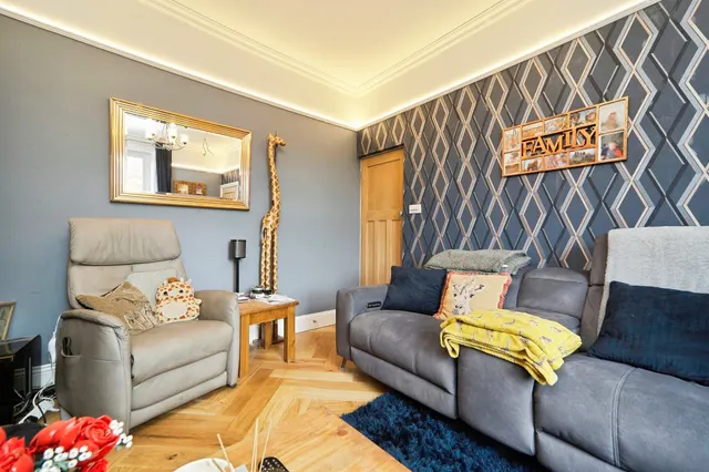 Damems Road, Keighley, BD21, photo 3