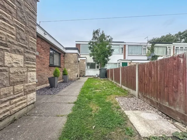 Telford Way, LE5, photo 1