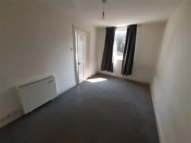 Photo 3 — Benwell Close, Benwell Grange, NEWCASTLE UPON TYNE