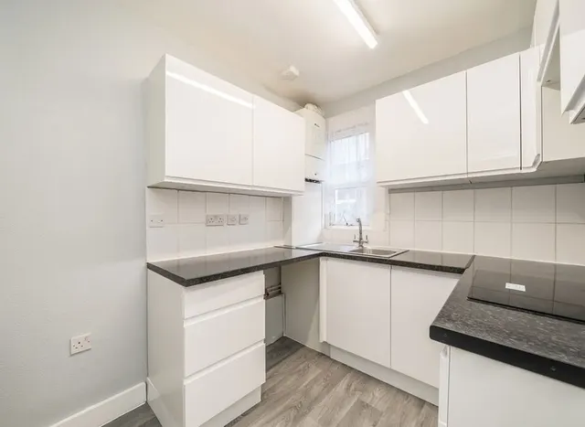 Photo 3 — Hillside, Stonebridge, NW10