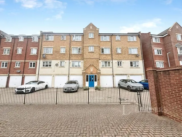 Luton Road, Dunstable, LU5, photo 1