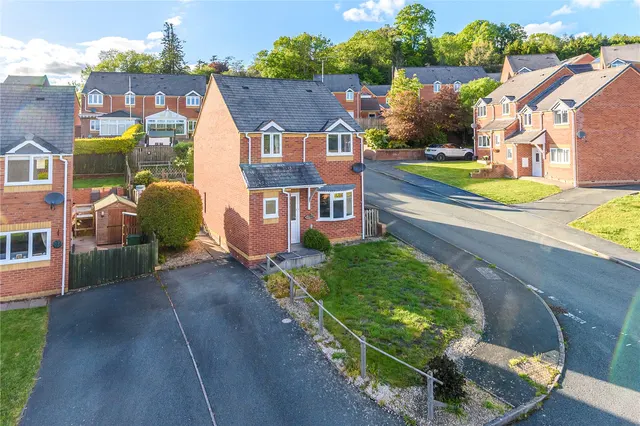 Acorn Rise, Welshpool, Powys, SY21 7TX, photo 1