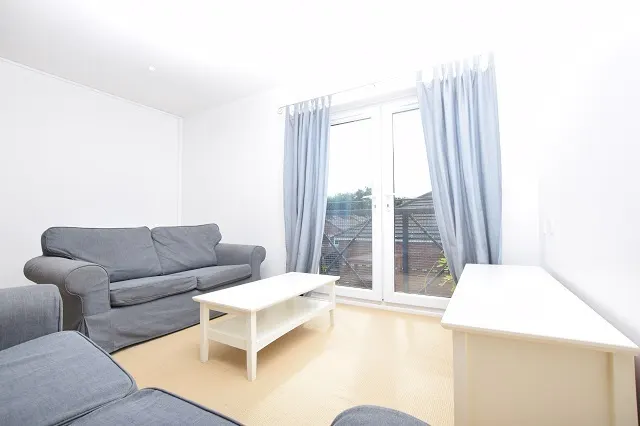 Headford Grove, Sheffield, S3 7XD, photo 1