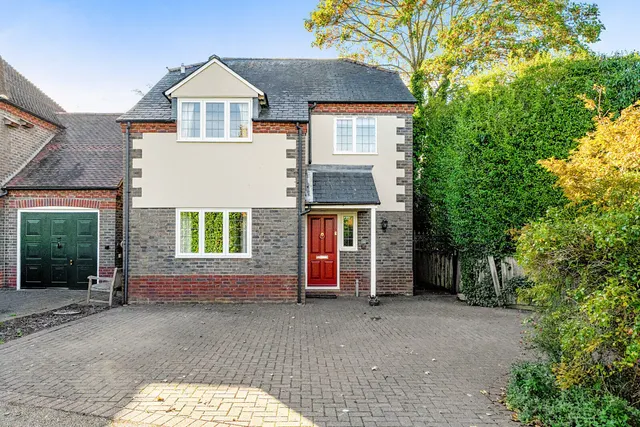 Woodview Road, Pangbourne, RG8, photo 2